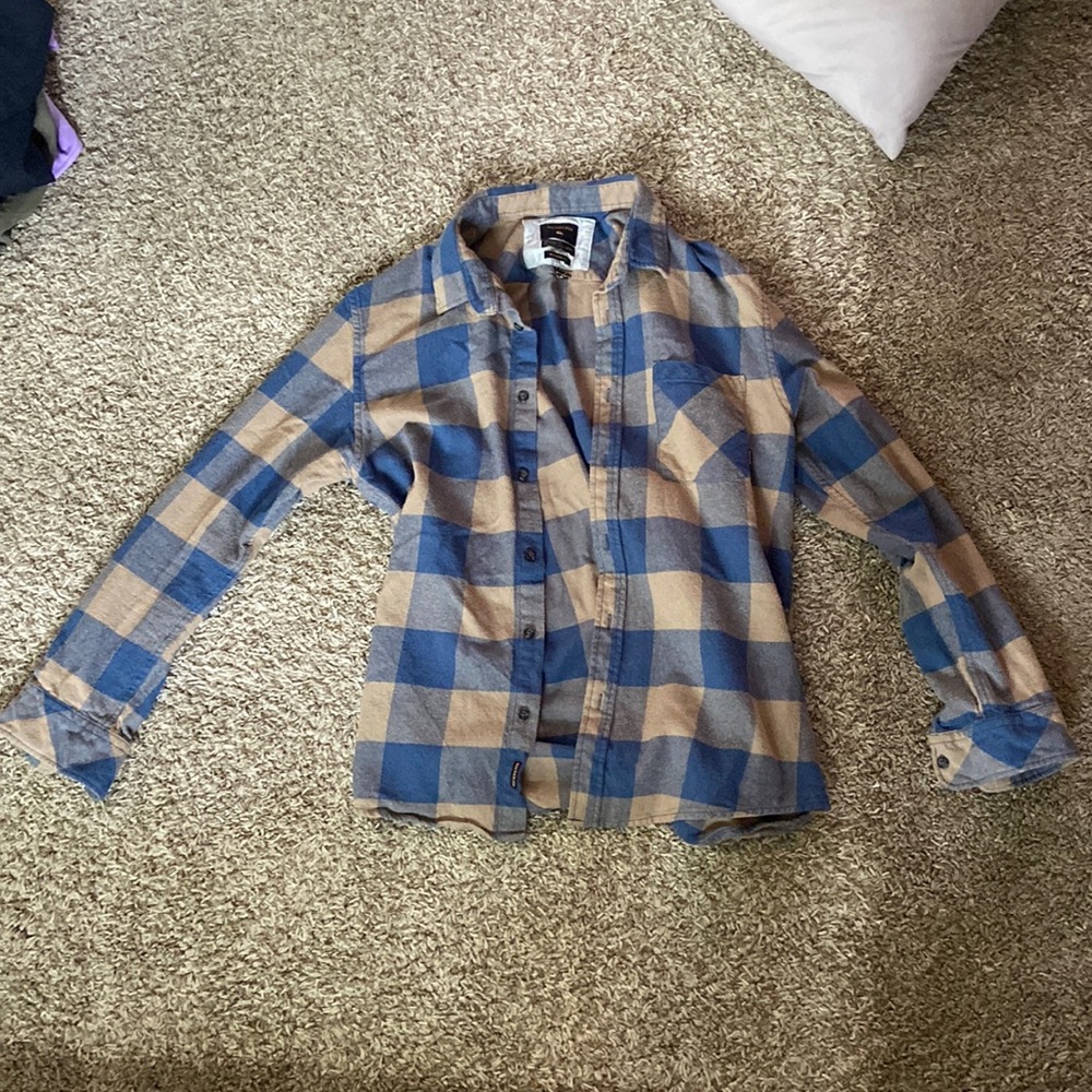 BARELY WORN FLANNEL